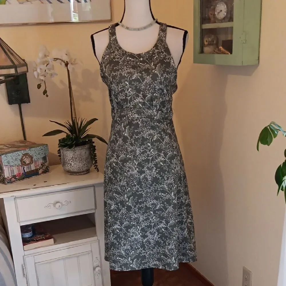 Balance Collection Sage And White Floral Athleisure Dress